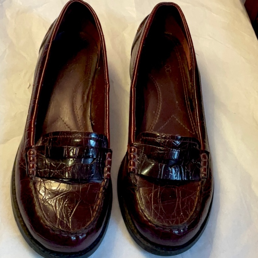 Franco Sarto Penny loafers women’s size 9 M maroon EUC